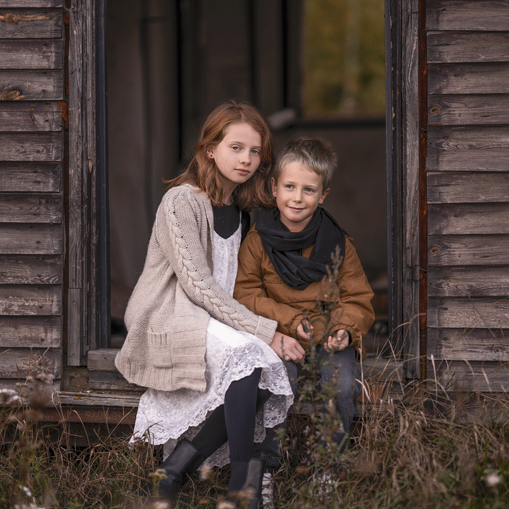 sesja rodzinna w plenarze, zdjęcia rodzinne, fotografia rodzinna Poznań, sesja jesienna